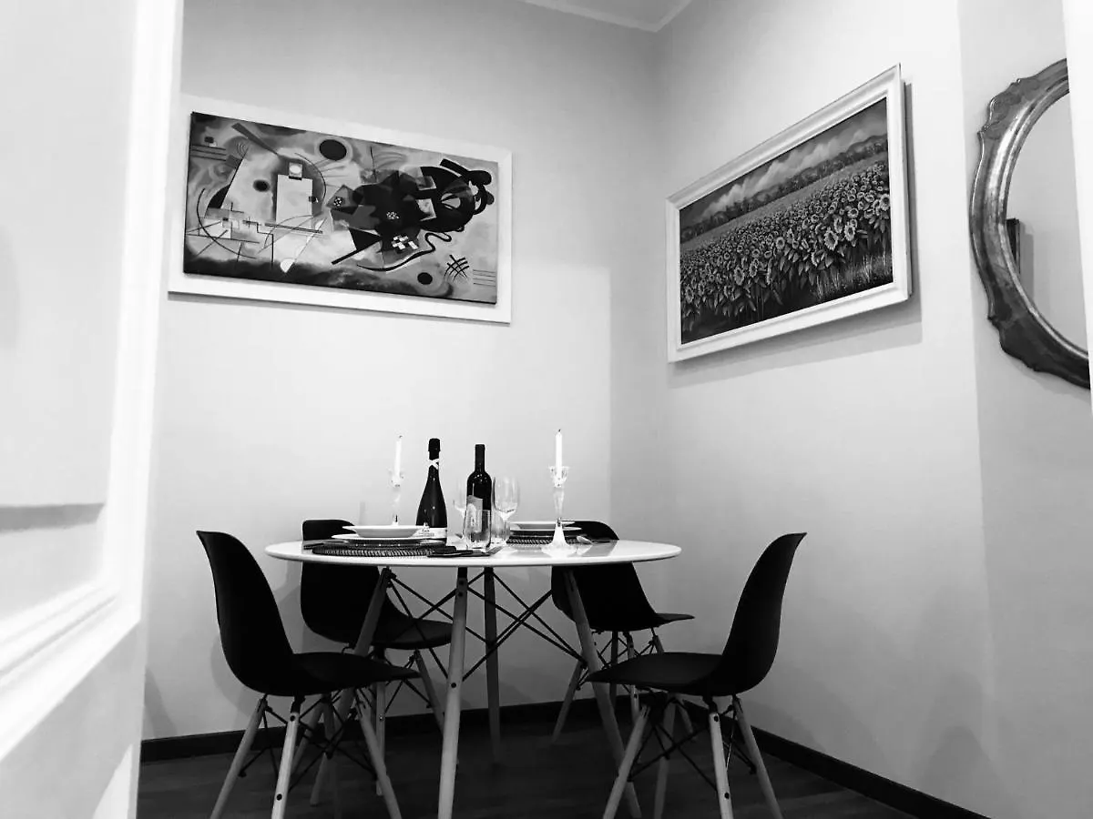 San Giovanni Apartment 80 Mq Rome