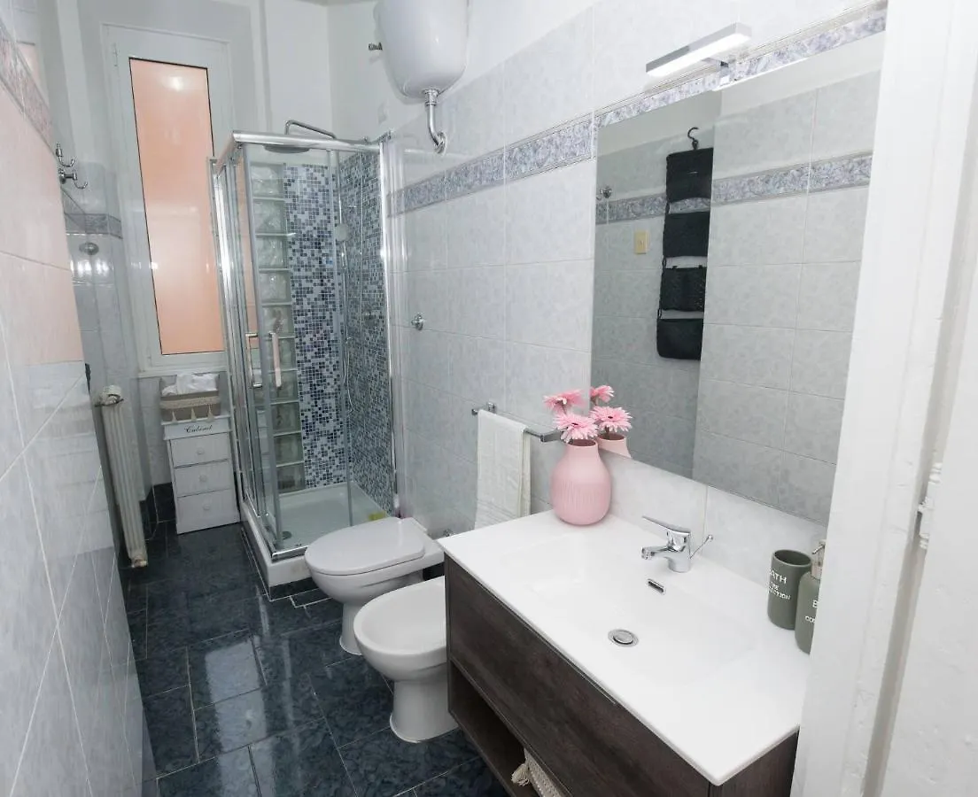 San Giovanni Apartment 80 Mq Rome Italy