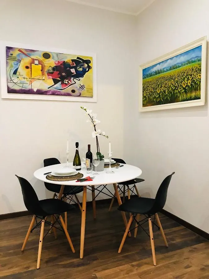 San Giovanni Apartment 80 Mq Rome Italy