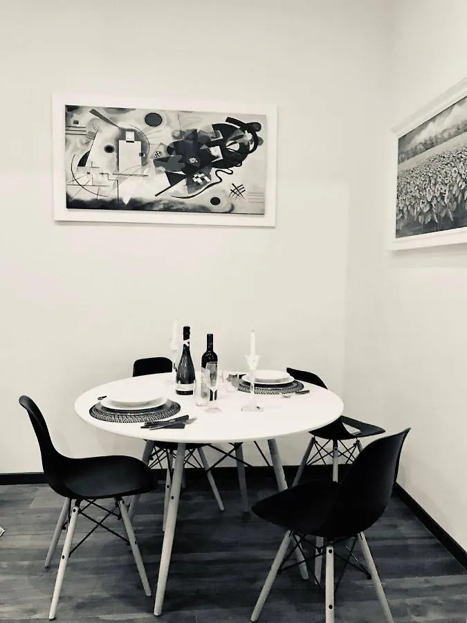 San Giovanni Apartment 80 Mq Rome